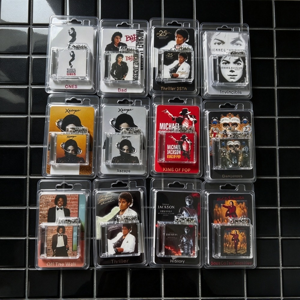 Phone Accessories Charms - マイケル・ジャクソンのグッズ、NFC機能付きミニCDアルバムキーチェーンチャーム。精巧なパッケージと高精細アクリル素材を使用。