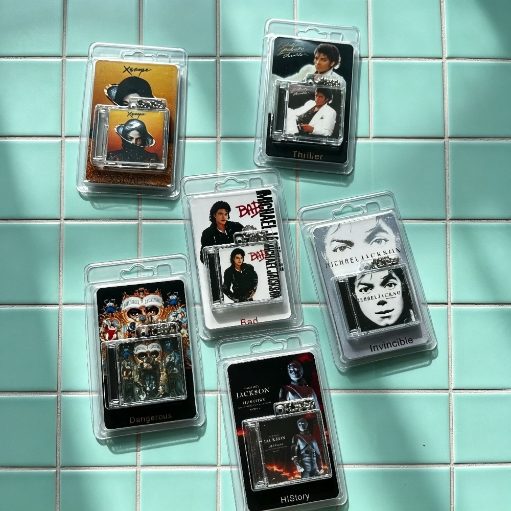 マイケル・ジャクソンのグッズ、NFC機能付きミニCDアルバム - Phone Accessories Charms のレビューと価格
